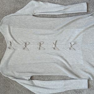 Elle sweater with bows